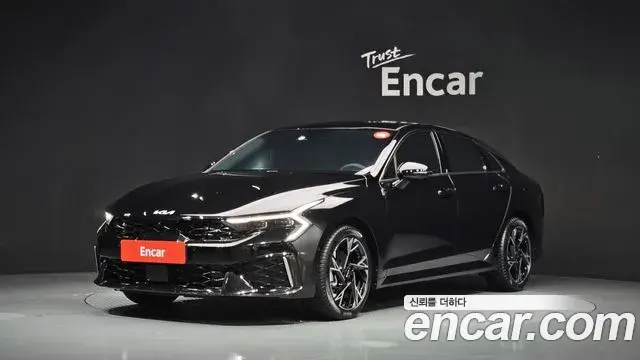 Kia K5 2.0 Signature 2025