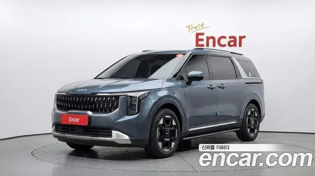 Kia Carnival HEV 7seater Signature 2024