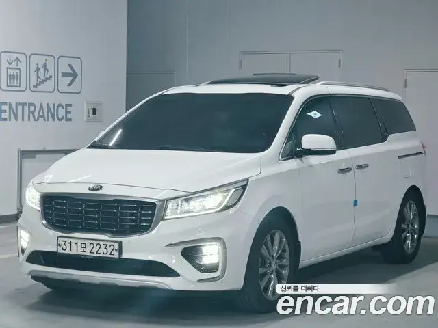 Kia Carnival 9-Seater Prstige 2020