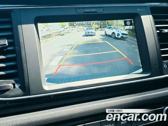 Kia Carnival 9-Seater Prstige 2020 — фото 12