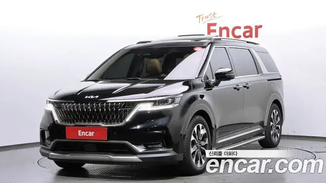 Kia Carnival Gasoline 7-Seater Signature 2022