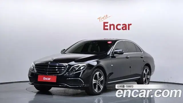 Mercedes-Benz E-Class E300 4MATIC Exclusive 2020