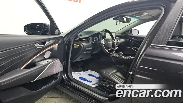 Kia K9 3.8 GDI AWD PlatinumⅡ 2019 — фото 10