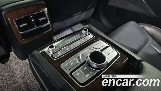 Kia K9 3.8 GDI AWD PlatinumⅡ 2019 — фото 18