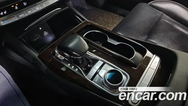 Kia K9 3.8 GDI AWD PlatinumⅡ 2019 — фото 9