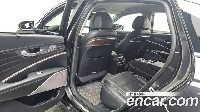 Kia K9 3.8 GDI AWD PlatinumⅡ 2019 — фото 11