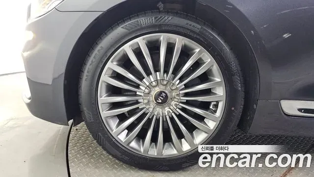 Kia K9 3.8 GDI AWD PlatinumⅡ 2019 — фото 5