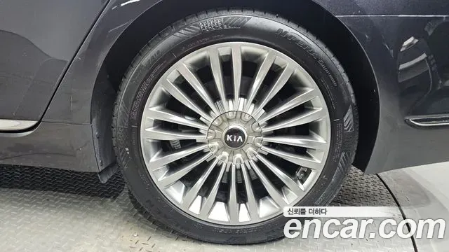 Kia K9 3.8 GDI AWD PlatinumⅡ 2019 — фото 21