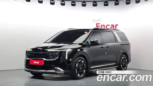 Kia Carnival Gasoline 7-Seater Signature 2025