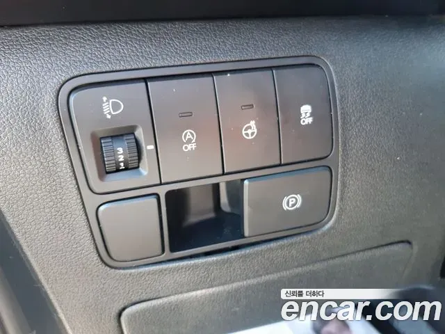 Hyundai Staria Cargo 3-Seater Modern 2023 — фото 12