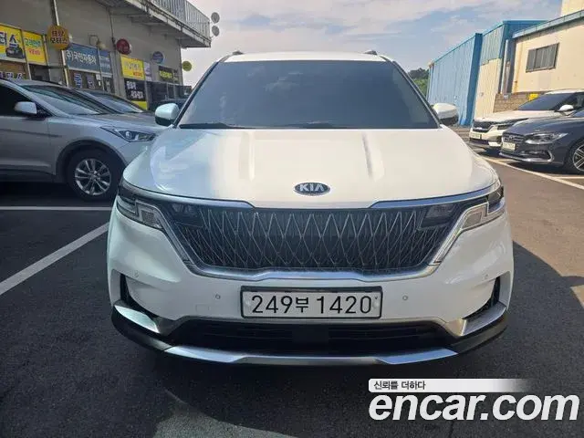 Kia Carnival Diesel 9-Seater Noblesse 2021