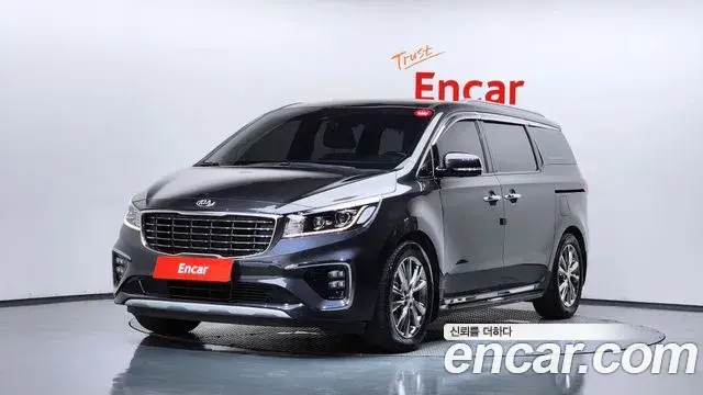 Kia Carnival Gasoline 9-Seater Prestige 2019