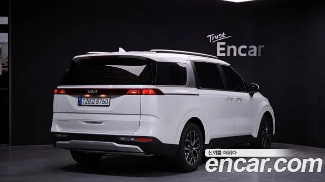 Kia Carnival Diesel 9-Seater Prestige 2021 — фото 2
