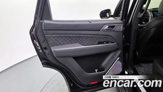 SsangYong Rexton Diesel 2.2 4WD The Black 2021 — фото 25