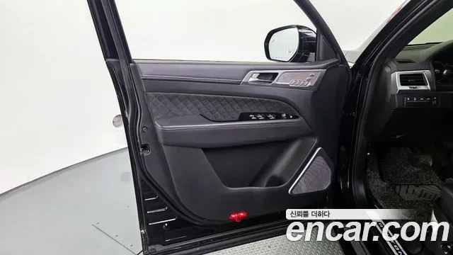 SsangYong Rexton Diesel 2.2 4WD The Black 2021 — фото 24