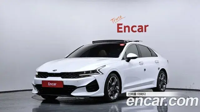 Kia K5 2.0 Signature 2021