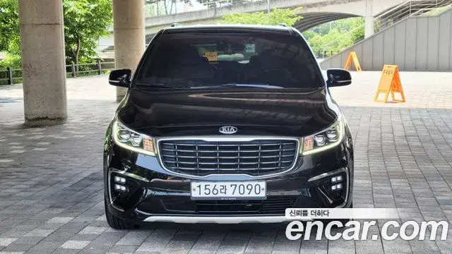 Kia Carnival Gasoline 9-Seater Noblesse Special 2019