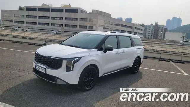 Kia Carnival Diesel 9-Seater Gravity 2025