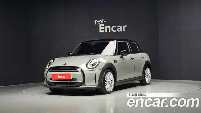 Mini Cooper 5-Door Classic Plus 3rd 2021