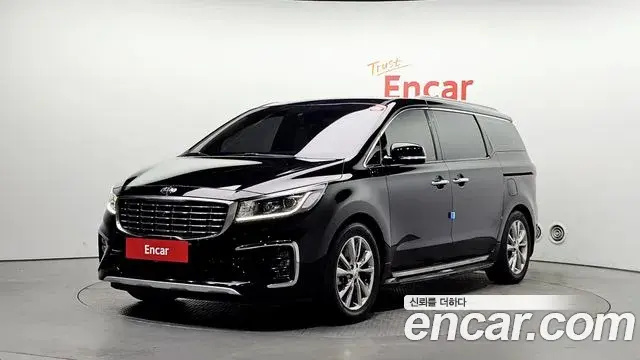 Kia Carnival Gasoline 7-Seater Limousine President 2019
