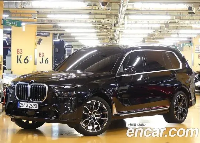 BMW X7 xDrive 40i M Sport 6STR 2025