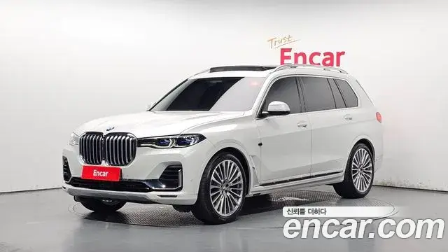BMW X7 xDrive 40i Design Pure Excellence 6-Seater 2021