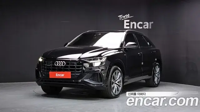 Audi Q8 55 TFSI Quattro Premium 2021
