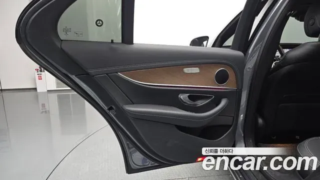Mercedes-Benz E-Class E250 Exclusive 2021 — фото 25