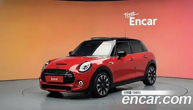 Mini Cooper 5Door HIGH 3rd 2020