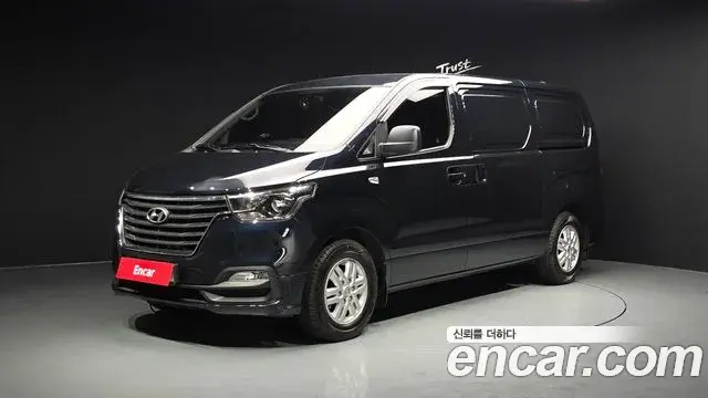 Hyundai Starex Van 3-Seater Smart 2019