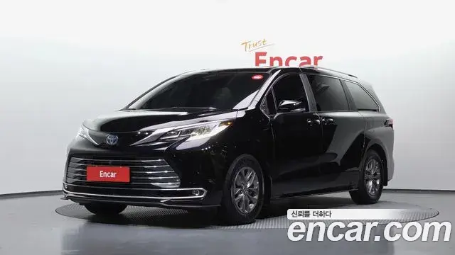 Toyota Sienna 2.5 Hybrid AWD 2023