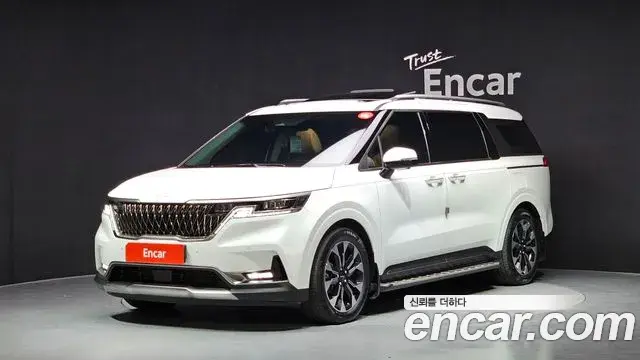 Kia Carnival Gasoline 7-Seater Signature 2023