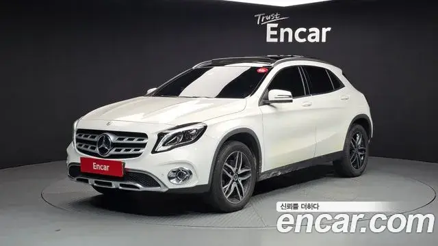Mercedes-Benz GLA-Class GLA220 Premium 2019