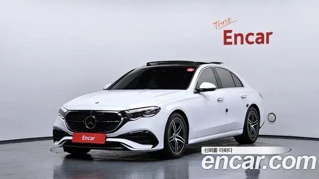 Mercedes-Benz E-Class E300 4MATIC AMG Line 2025