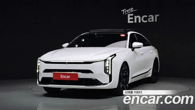 Kia K8 2.5 Gasoline 2WD Signature 2025