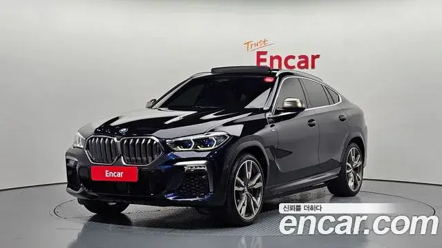 BMW X6 M50i 2021