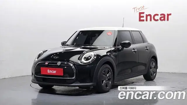 Mini Cooper 5Door Classic Third Generation 2023