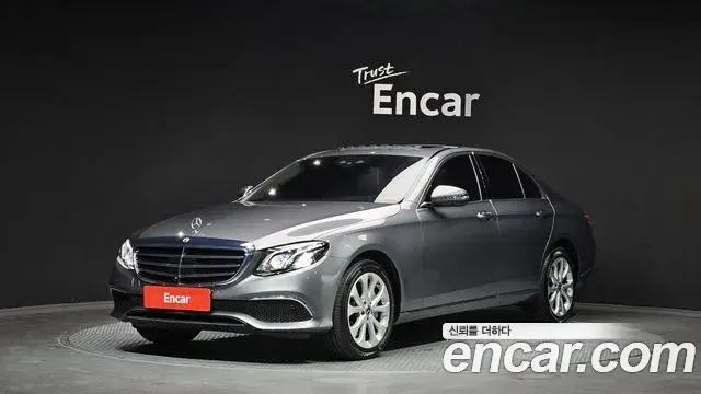 Mercedes-Benz E-Class E300 4MATIC Exclusive 2020
