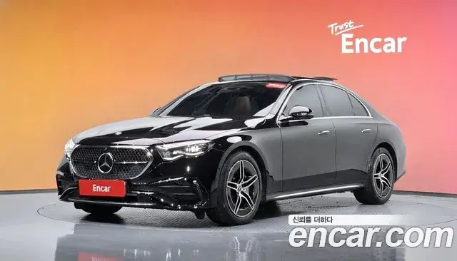 Mercedes-Benz E-Class E300 4MATIC AMG Line 2024
