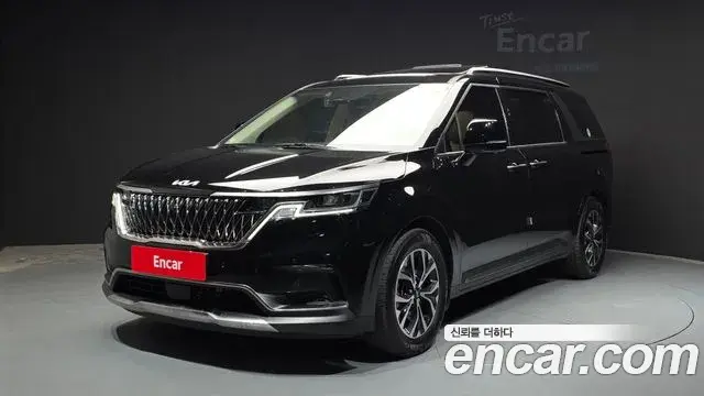 Kia Carnival Gasoline 11-Seater Signature 2023