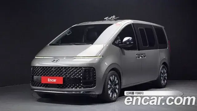 Hyundai Staria 4WD Lounge 7-Seater Inspiration 2023