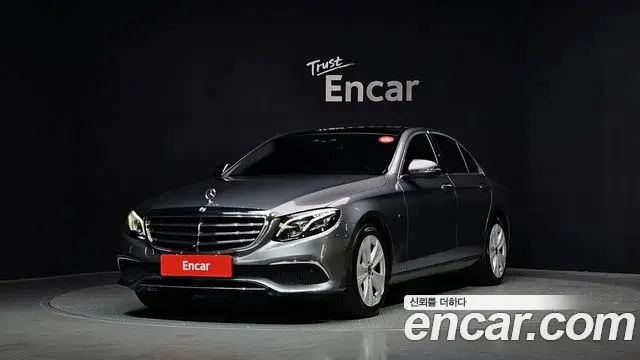 Mercedes-Benz E-Class E300e Exclusive 2019