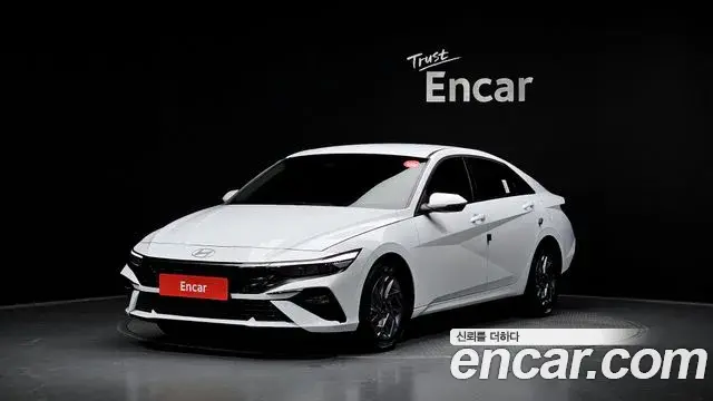 Hyundai AVANTE Smart 2025