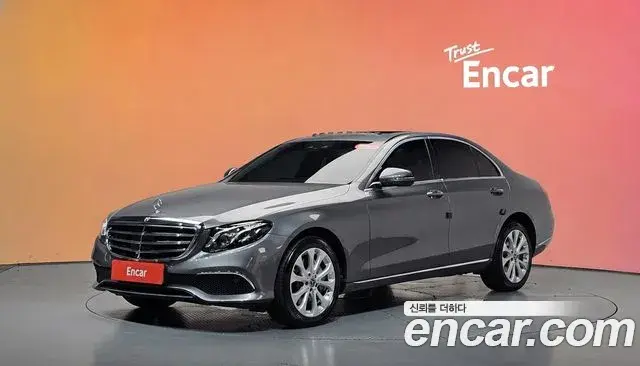 Mercedes-Benz E-Class E300 4MATIC Exclusive 2020