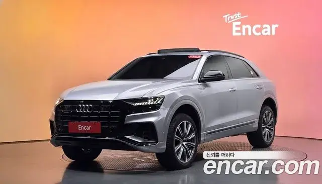 Audi Q8 55 TFSI Quattro Premium 2021