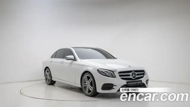 Mercedes-Benz E-Class E300 4MATIC AMG Line 2020