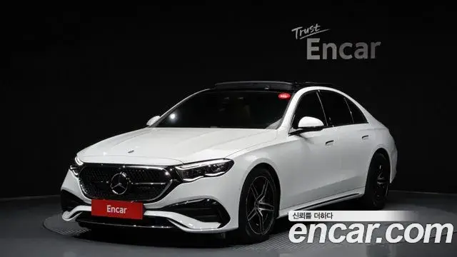 Mercedes-Benz E-Class E300 4MATIC AMG Line 2025