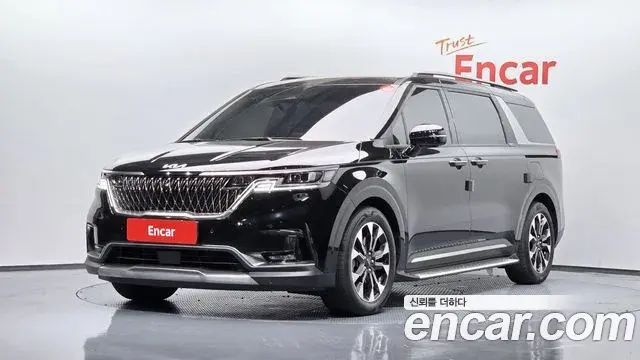 Kia Carnival Gasoline 7-Seater Signature 2023