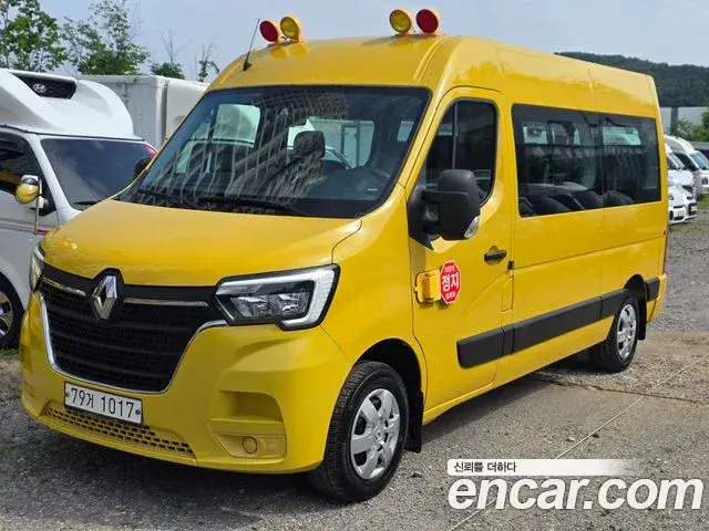 Renault Korea Master School Bus 15-Seater 2020