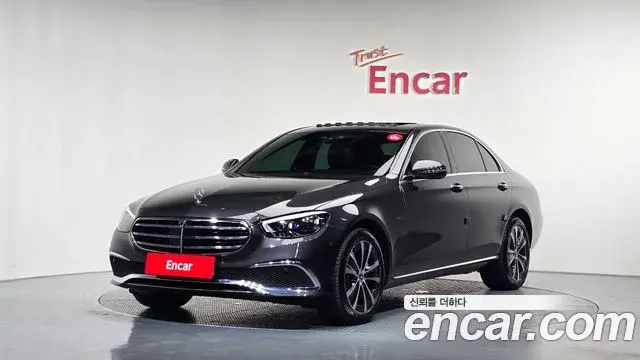 Mercedes-Benz E-Class E300e 4MATIC Exclusive 2021